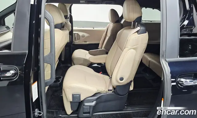 Toyota Sienna 2023 2.5 автомат (гидро), миниатюра 12