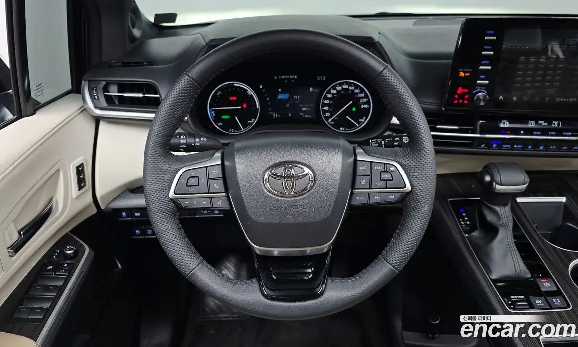 Toyota Sienna 2023 2.5 автомат (гидро), фото 16 Toyota Sienna 2023 2.5 автомат (гидро), фото 16