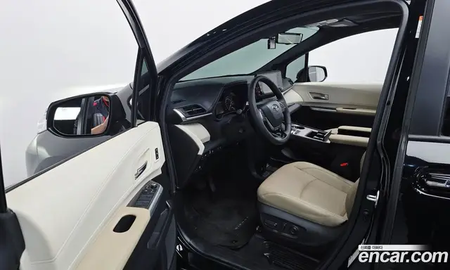 Toyota Sienna 2023 2.5 автомат (гидро), миниатюра 10 Toyota Sienna 2023 2.5 автомат (гидро), миниатюра 10