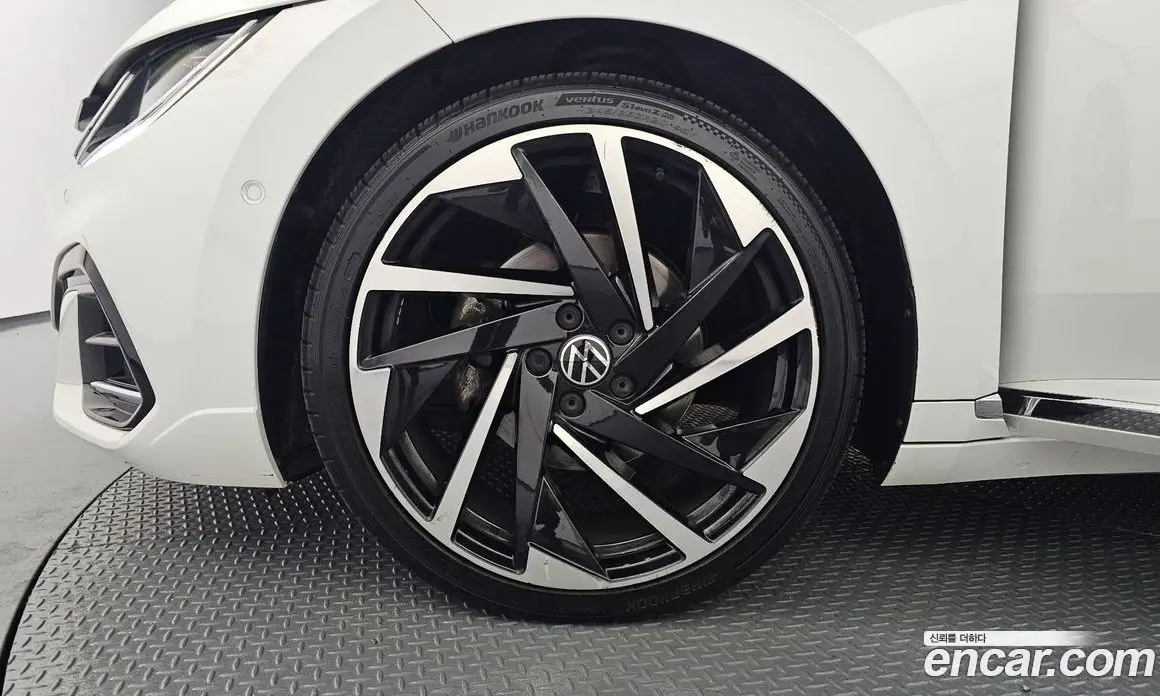 Volkswagen Arteon 2022 2.0 автомат (гидро), фото 5 Volkswagen Arteon 2022 2.0 автомат (гидро), фото 5