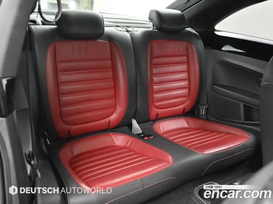 Volkswagen Beatle 2014 2.0 автомат (гидро), фото 12 Volkswagen Beatle 2014 2.0 автомат (гидро), фото 12