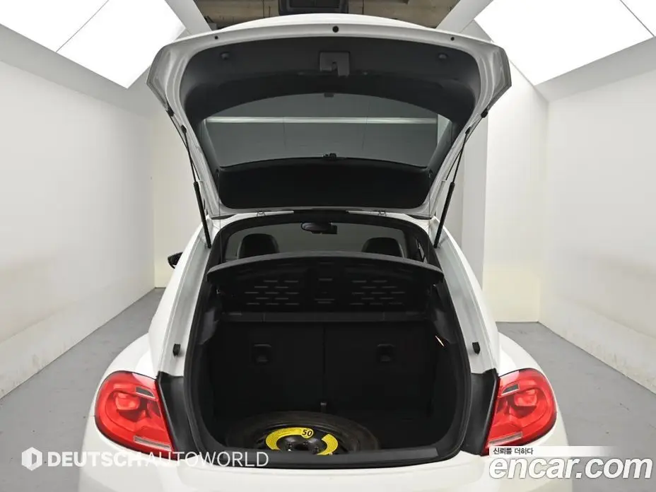 Volkswagen Beatle 2014 2.0 автомат (гидро), фото 19 Volkswagen Beatle 2014 2.0 автомат (гидро), фото 19