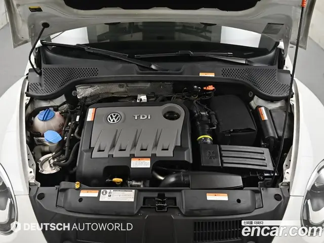 Volkswagen Beatle 2014 2.0 автомат (гидро), миниатюра 6 Volkswagen Beatle 2014 2.0 автомат (гидро), миниатюра 6