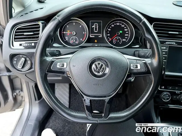 Volkswagen Golf 2013 2.0 автомат (гидро), миниатюра 8 Volkswagen Golf 2013 2.0 автомат (гидро), миниатюра 8