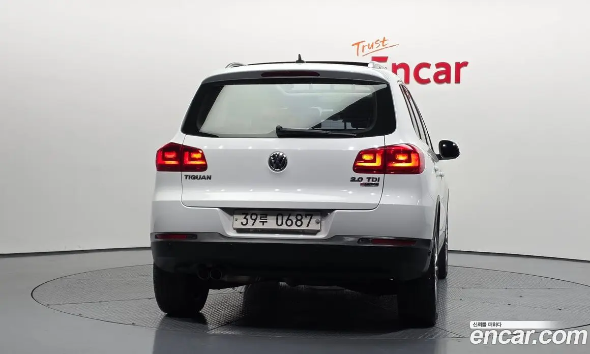 Volkswagen Tiguan 2015 2.0 автомат (гидро), фото 4