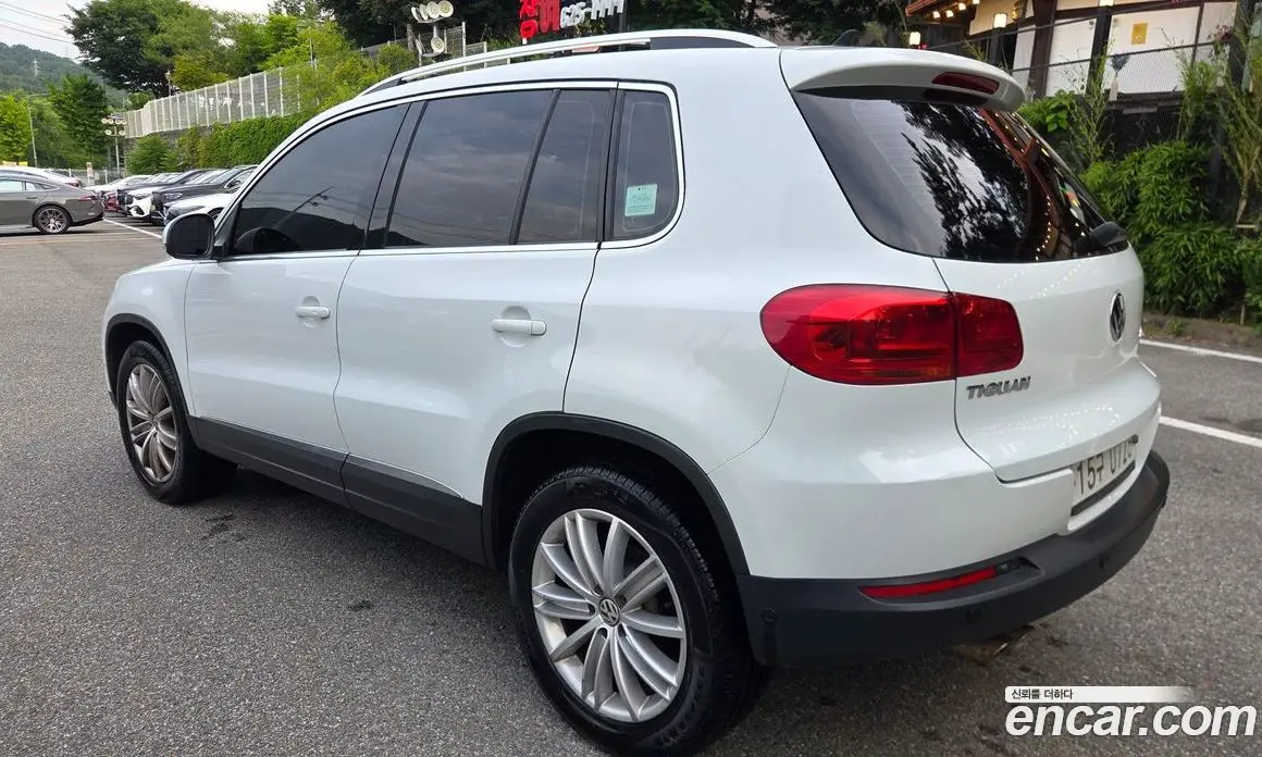 Volkswagen Tiguan 2016 2.0 автомат (гидро), фото 4