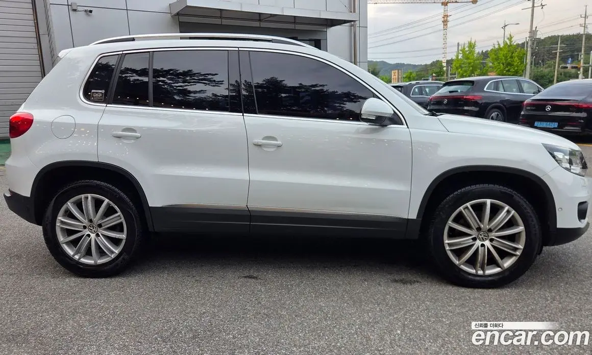 Volkswagen Tiguan 2016 2.0 автомат (гидро), фото 7