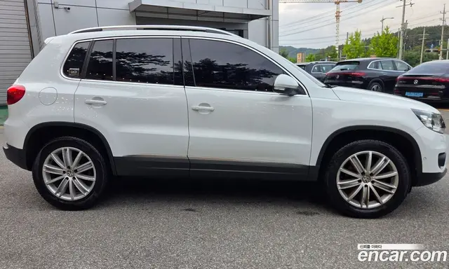 Volkswagen Tiguan 2016 2.0 автомат (гидро), миниатюра 7