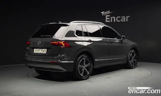 Volkswagen Tiguan 2020 2.0 автомат (гидро), миниатюра 2 Volkswagen Tiguan 2020 2.0 автомат (гидро), миниатюра 2