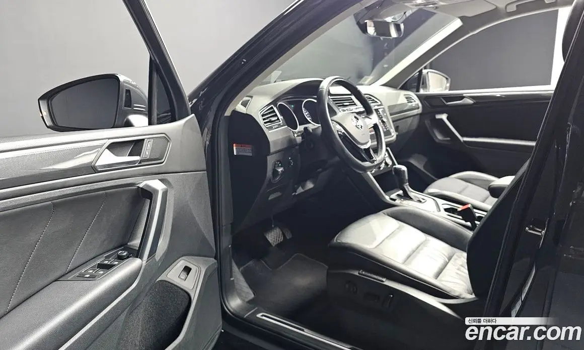 Volkswagen Tiguan 2020 2.0 автомат (гидро), фото 13 Volkswagen Tiguan 2020 2.0 автомат (гидро), фото 13