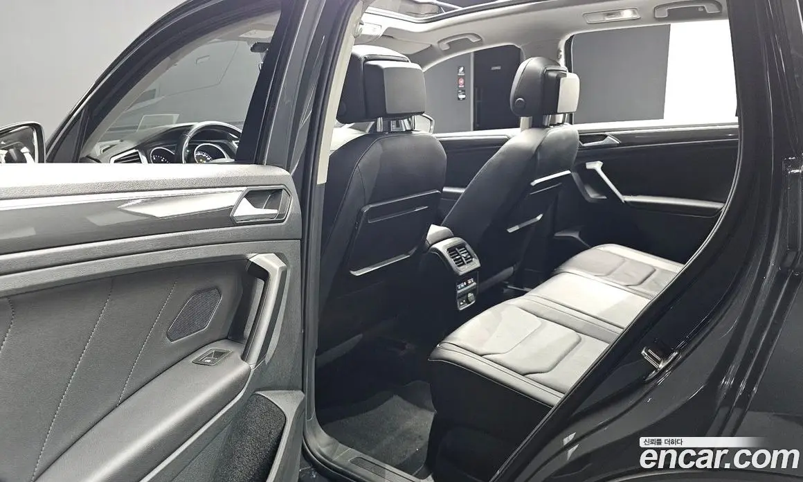 Volkswagen Tiguan 2020 2.0 автомат (гидро), фото 16 Volkswagen Tiguan 2020 2.0 автомат (гидро), фото 16