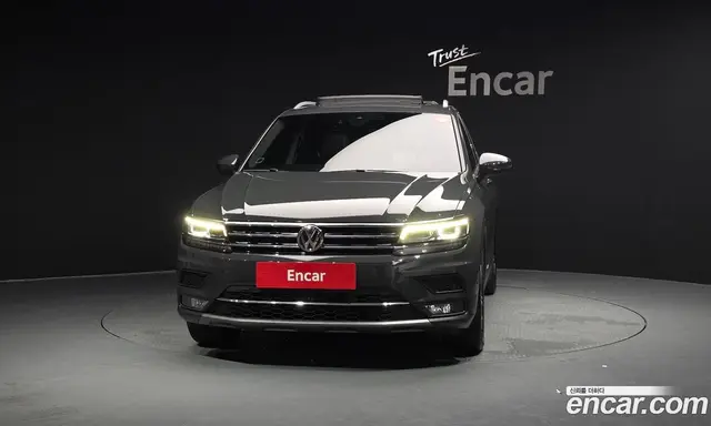 Volkswagen Tiguan 2020 2.0 автомат (гидро), миниатюра 3 Volkswagen Tiguan 2020 2.0 автомат (гидро), миниатюра 3