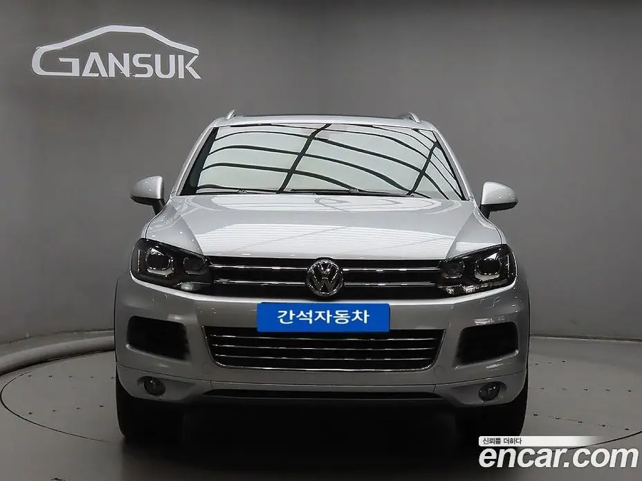 Volkswagen Touareg 2014 3.0 автомат (гидро), фото 1 Volkswagen Touareg 2014 3.0 автомат (гидро), фото 1