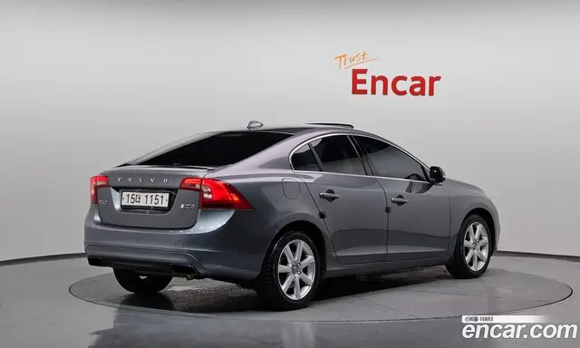 Volvo S60 2017 2.0 автомат (гидро), миниатюра 2 Volvo S60 2017 2.0 автомат (гидро), миниатюра 2