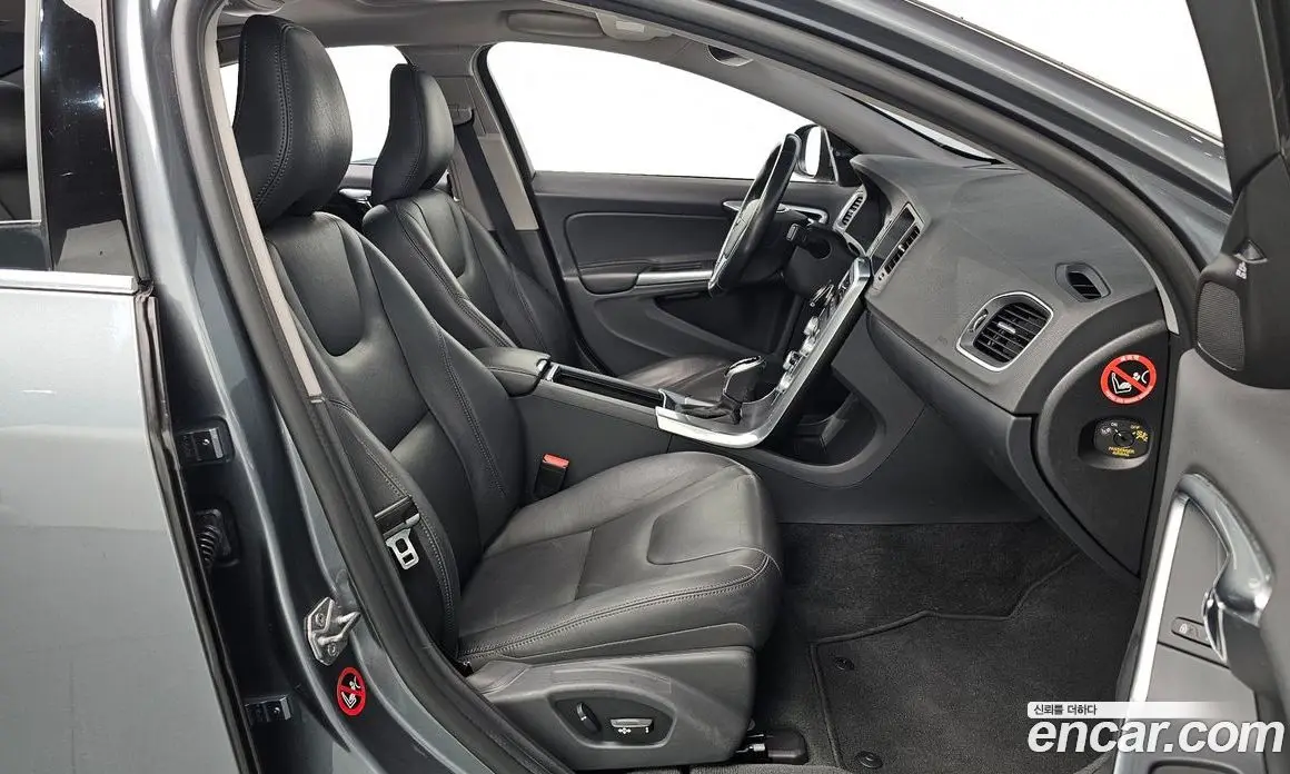 Volvo S60 2017 2.0 автомат (гидро), фото 11 Volvo S60 2017 2.0 автомат (гидро), фото 11