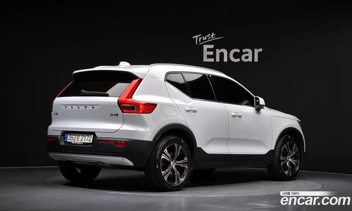 Volvo XC40 2021 2.0 автомат (гидро), фото 2 Volvo XC40 2021 2.0 автомат (гидро), фото 2
