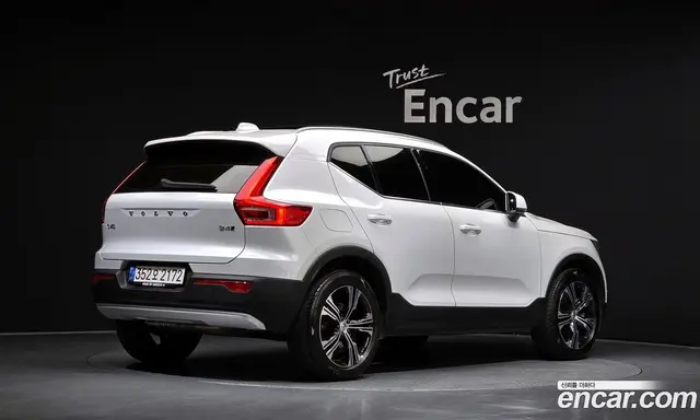 Volvo XC40 2021 2.0 автомат (гидро), миниатюра 2 Volvo XC40 2021 2.0 автомат (гидро), миниатюра 2