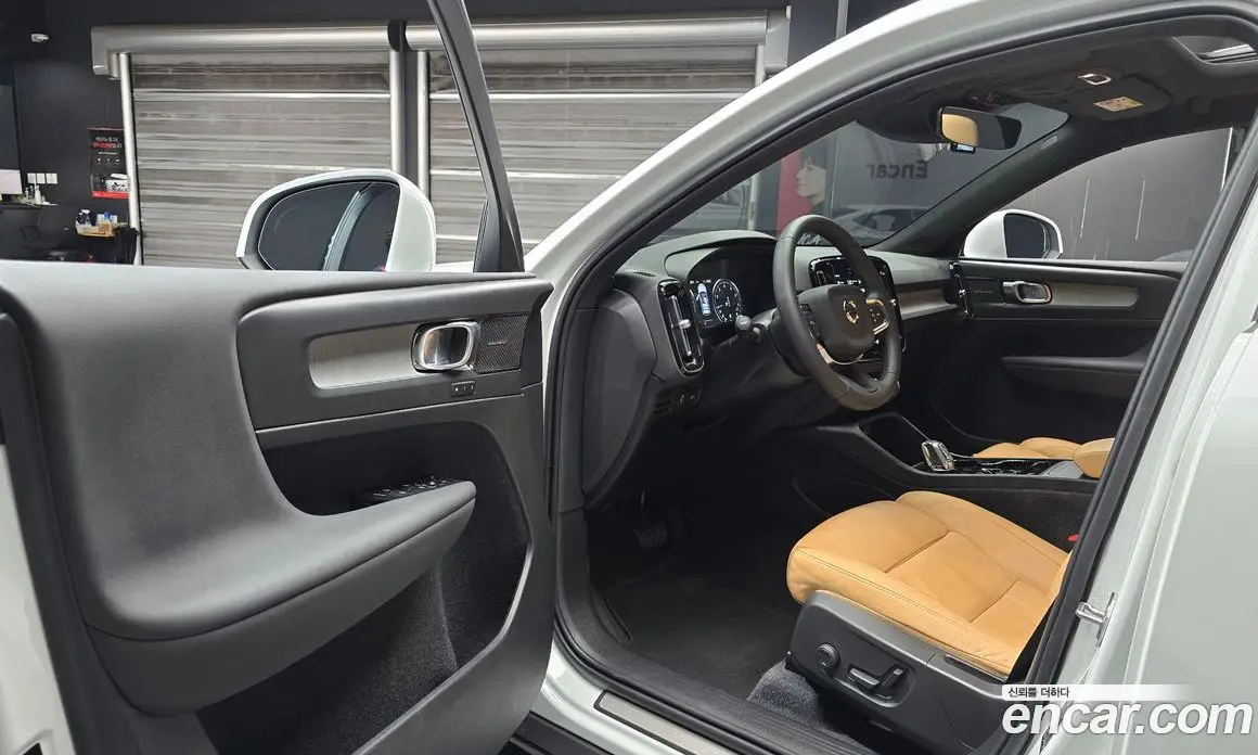 Volvo XC40 2021 2.0 автомат (гидро), фото 13 Volvo XC40 2021 2.0 автомат (гидро), фото 13
