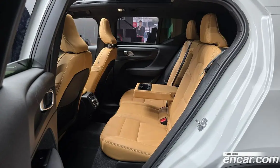 Volvo XC40 2021 2.0 автомат (гидро), фото 18 Volvo XC40 2021 2.0 автомат (гидро), фото 18
