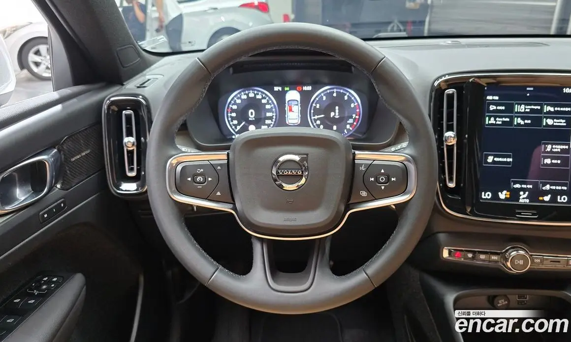 Volvo XC40 2021 2.0 автомат (гидро), фото 19 Volvo XC40 2021 2.0 автомат (гидро), фото 19