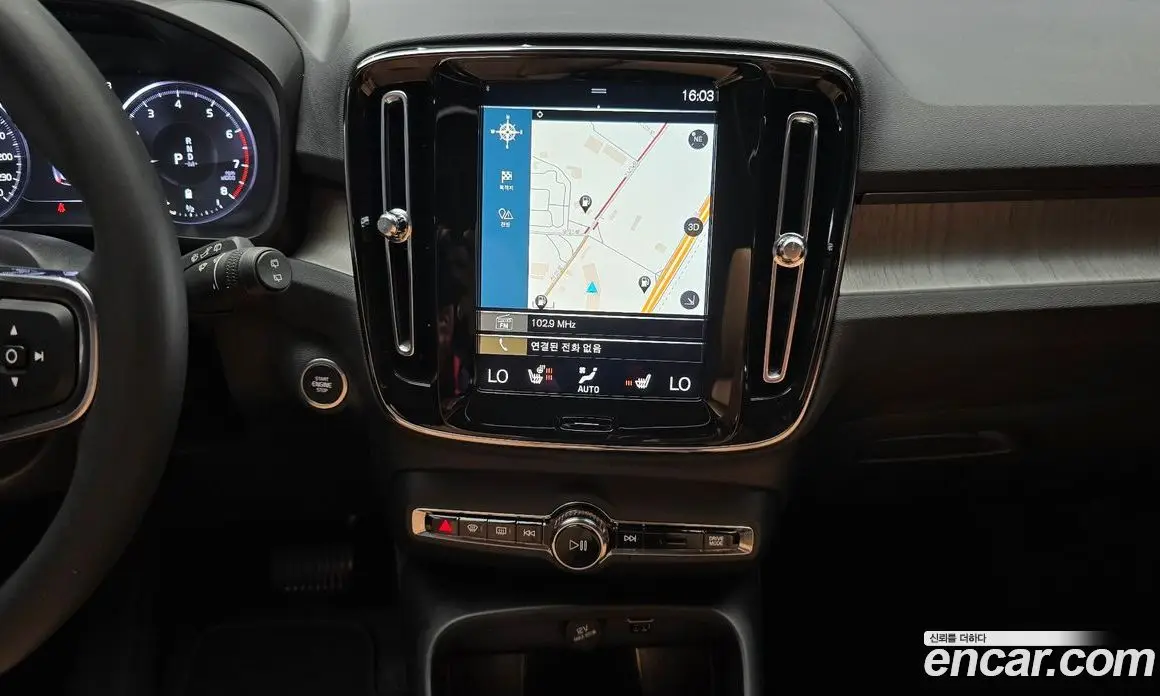Volvo XC40 2021 2.0 автомат (гидро), фото 20 Volvo XC40 2021 2.0 автомат (гидро), фото 20
