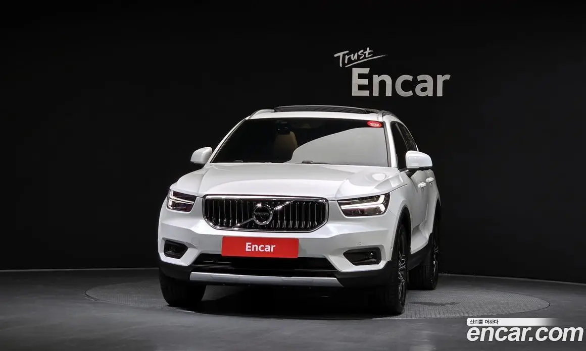 Volvo XC40 2021 2.0 автомат (гидро), фото 3 Volvo XC40 2021 2.0 автомат (гидро), фото 3