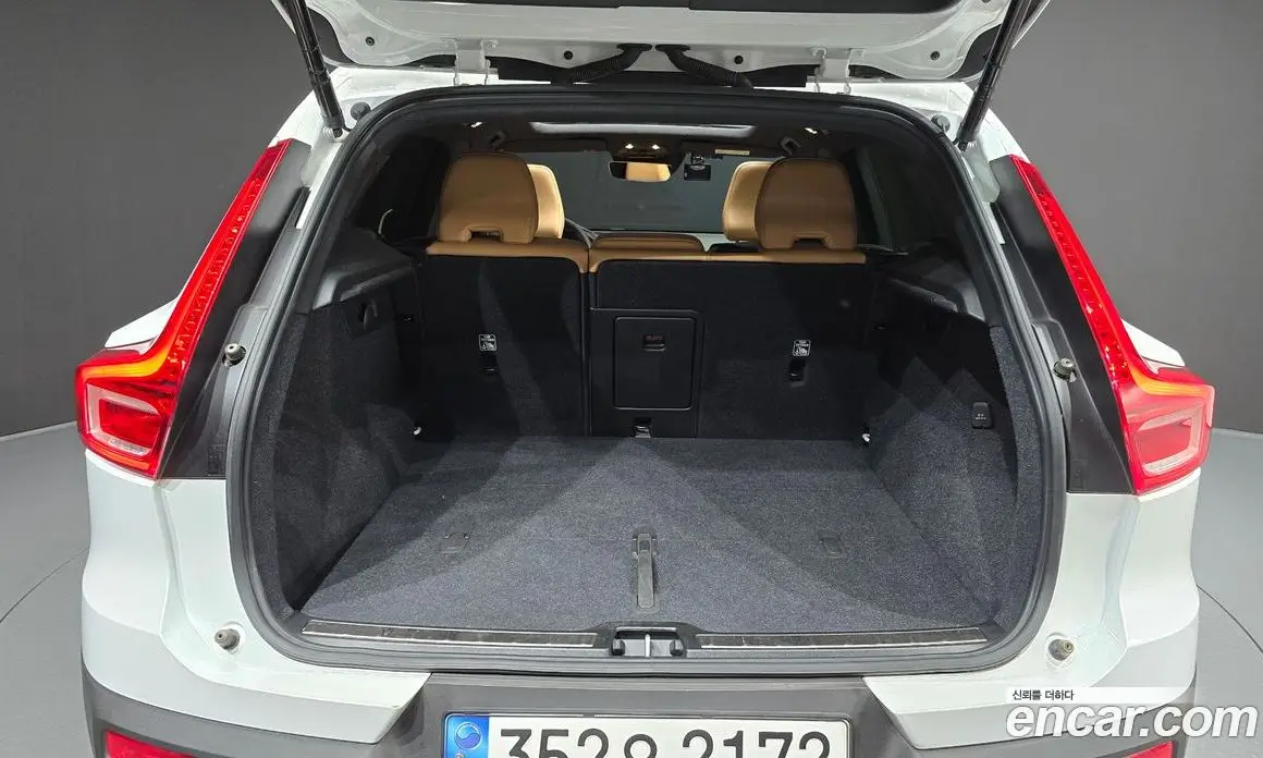 Volvo XC40 2021 2.0 автомат (гидро), фото 36 Volvo XC40 2021 2.0 автомат (гидро), фото 36