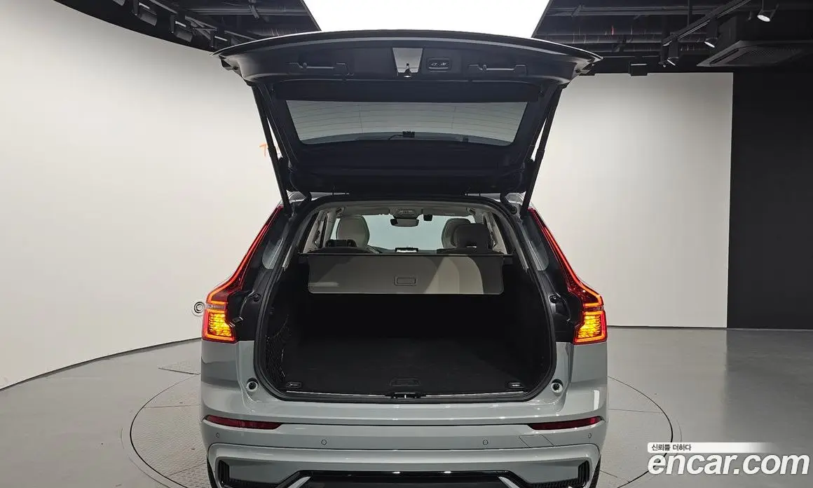 Volvo XC60 2026 2.0 автомат (гидро), фото 29 Volvo XC60 2026 2.0 автомат (гидро), фото 29