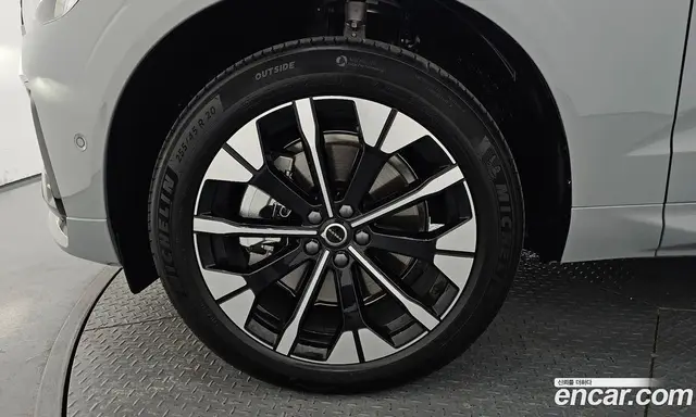 Volvo XC60 2026 2.0 автомат (гидро), миниатюра 4 Volvo XC60 2026 2.0 автомат (гидро), миниатюра 4