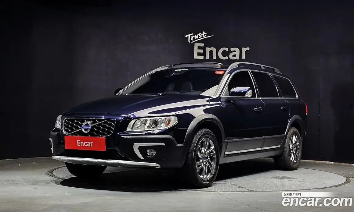 Volvo XC70 2016 2.0 автомат (гидро), фото 1 Volvo XC70 2016 2.0 автомат (гидро), фото 1