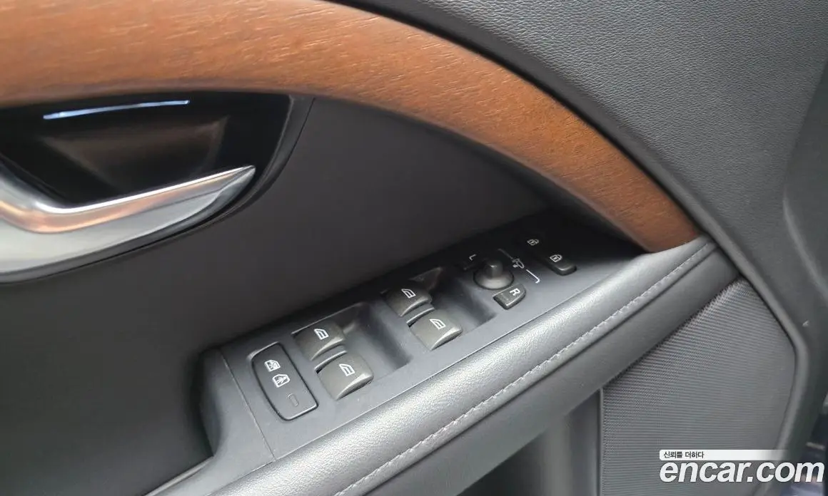 Volvo XC70 2016 2.0 автомат (гидро), фото 19 Volvo XC70 2016 2.0 автомат (гидро), фото 19