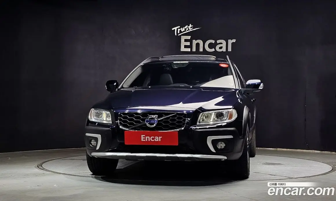 Volvo XC70 2016 2.0 автомат (гидро), фото 3 Volvo XC70 2016 2.0 автомат (гидро), фото 3