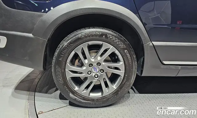 Volvo XC70 2016 2.0 автомат (гидро), миниатюра 5 Volvo XC70 2016 2.0 автомат (гидро), миниатюра 5