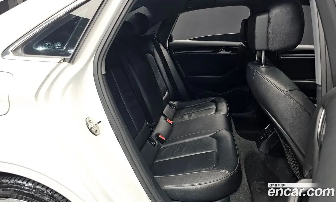 Audi A3 2018 2.0 автомат (гидро), фото 11 Audi A3 2018 2.0 автомат (гидро), фото 11