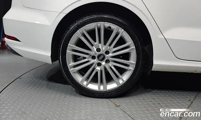 Audi A3 2018 2.0 автомат (гидро), миниатюра 5 Audi A3 2018 2.0 автомат (гидро), миниатюра 5