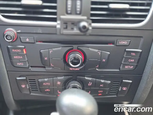 Audi A4 2010 2.0 автомат (гидро), миниатюра 12