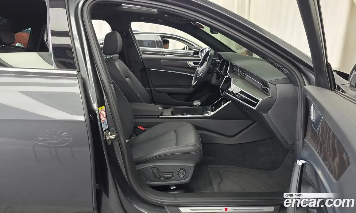 Audi A6 2021 2.0 автомат (гидро), фото 11 Audi A6 2021 2.0 автомат (гидро), фото 11