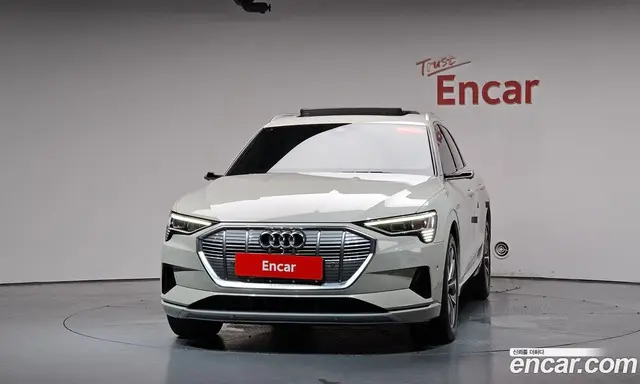 Audi e-tron 2020 0.2 автомат (гидро), миниатюра 2 Audi e-tron 2020 0.2 автомат (гидро), миниатюра 2