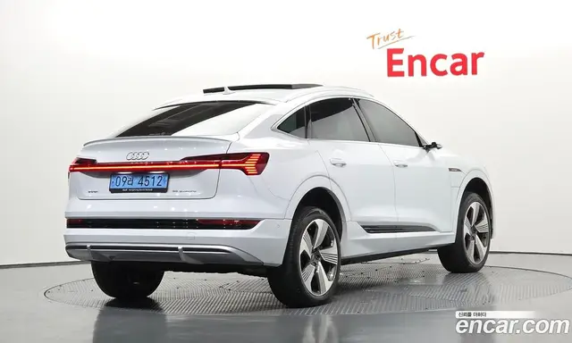 Audi e-tron 2022 0.2 автомат (гидро), миниатюра 2 Audi e-tron 2022 0.2 автомат (гидро), миниатюра 2