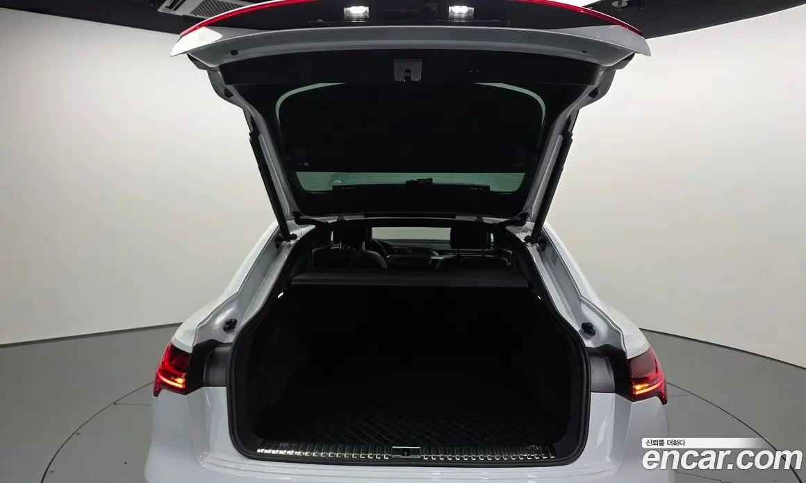 Audi e-tron 2022 0.2 автомат (гидро), фото 34 Audi e-tron 2022 0.2 автомат (гидро), фото 34