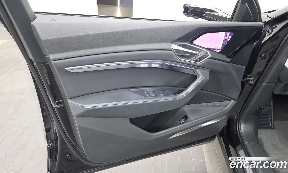 Audi e-tron 2023 0.2 автомат (гидро), фото 14 Audi e-tron 2023 0.2 автомат (гидро), фото 14