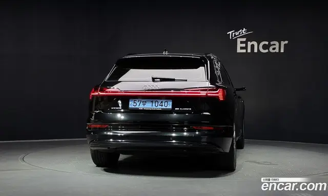Audi e-tron 2023 0.2 автомат (гидро), миниатюра 4 Audi e-tron 2023 0.2 автомат (гидро), миниатюра 4