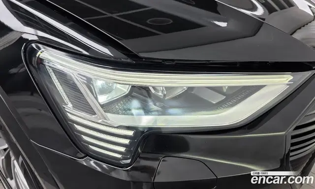 Audi e-tron 2023 0.2 автомат (гидро), миниатюра 8 Audi e-tron 2023 0.2 автомат (гидро), миниатюра 8