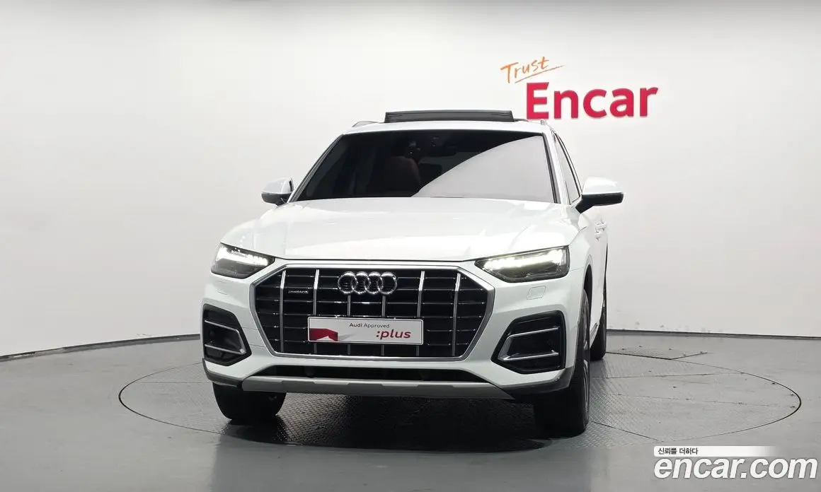 Audi Q5 2023 2.0 автомат (гидро), фото 3