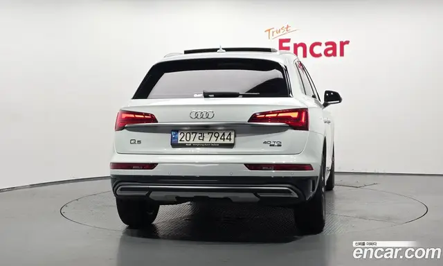 Audi Q5 2023 2.0 автомат (гидро), миниатюра 4