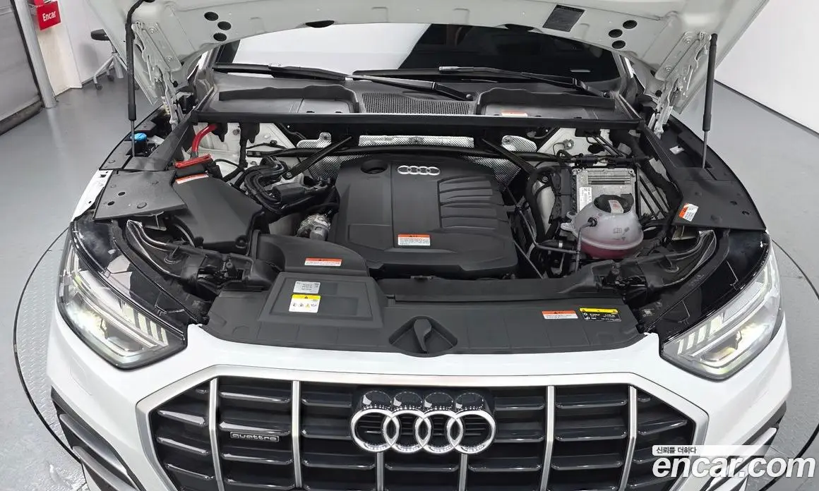 Audi Q5 2023 2.0 автомат (гидро), фото 6