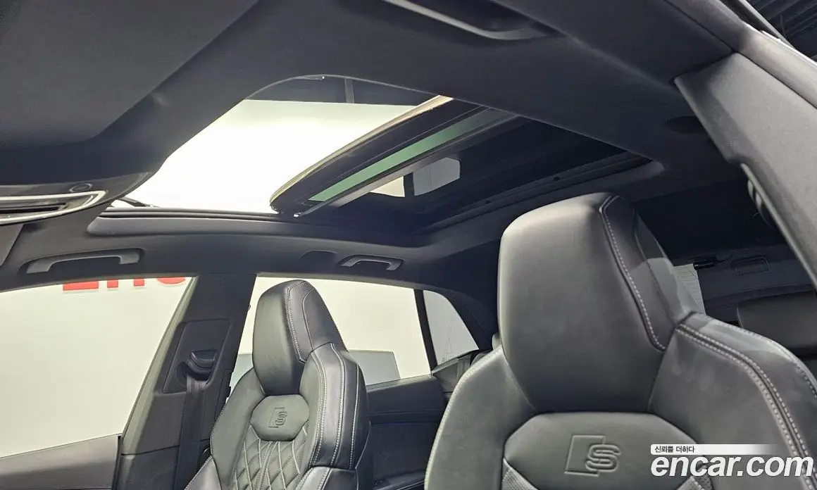 Audi Q8 2021 3.0 автомат (гидро), фото 18