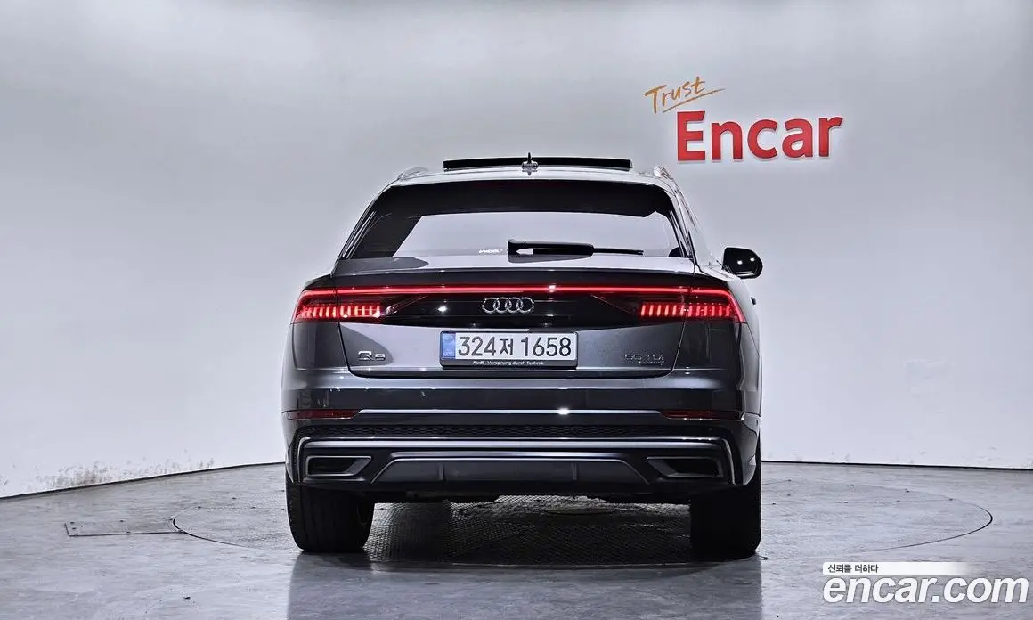 Audi Q8 2021 3.0 автомат (гидро), фото 3