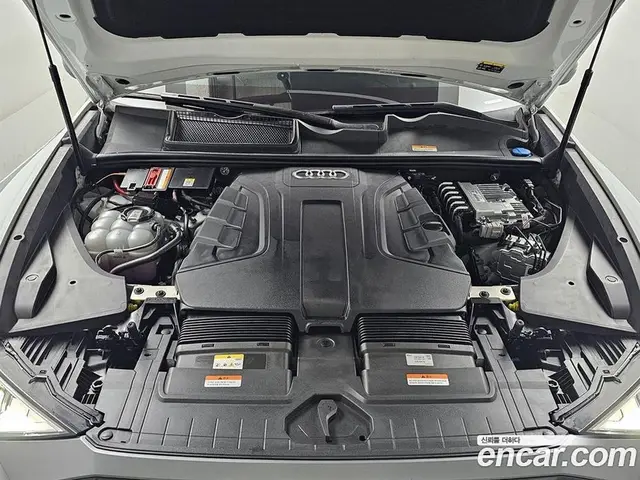 Audi Q8 2023 3.0 автомат (гидро), миниатюра 6 Audi Q8 2023 3.0 автомат (гидро), миниатюра 6