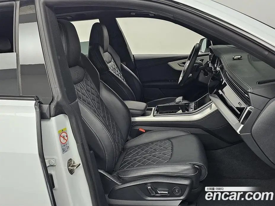 Audi Q8 2023 3.0 автомат (гидро), фото 10 Audi Q8 2023 3.0 автомат (гидро), фото 10